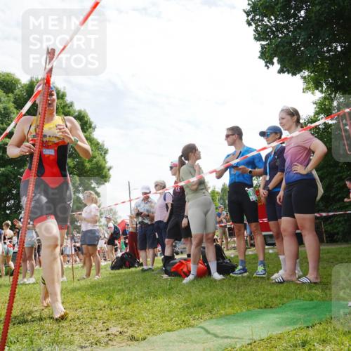 21.06.2026 - 29. Vierlanden-Triathlon LAZAROV Photography http://msf.ph/oto/9861362 21.06.2026 13:10:02 Schwimmen 1118, 1123, 1134 meine-sportfotos.de