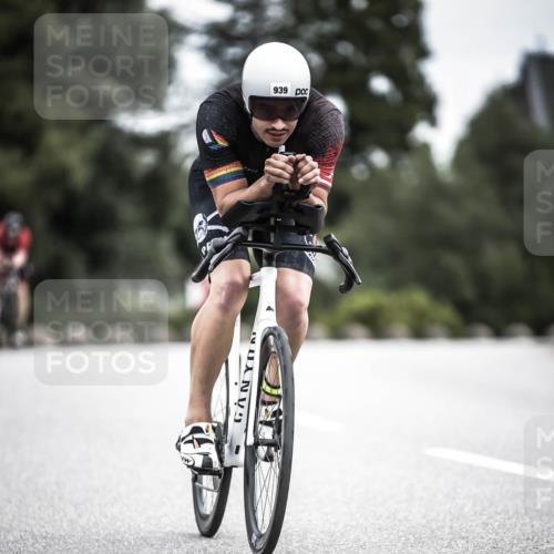 21.06.2026 - 29. Vierlanden-Triathlon H.Heesch http://msf.ph/oto/9861363 21.06.2026 12:08:46 Radfahren 939, 980 meine-sportfotos.de