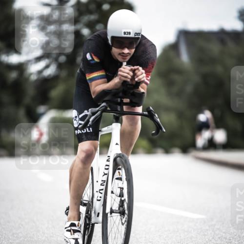 21.06.2026 - 29. Vierlanden-Triathlon H.Heesch http://msf.ph/oto/9861373 21.06.2026 12:08:46 Radfahren 939, 980 meine-sportfotos.de