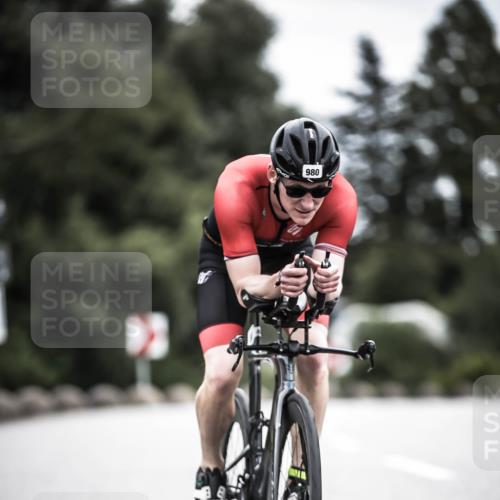 21.06.2026 - 29. Vierlanden-Triathlon H.Heesch http://msf.ph/oto/9861402 21.06.2026 12:08:49 Radfahren 939, 980 meine-sportfotos.de