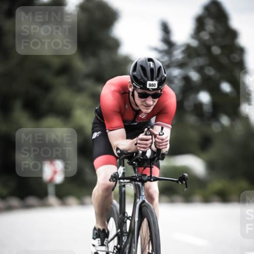 21.06.2026 - 29. Vierlanden-Triathlon H.Heesch http://msf.ph/oto/9861405 21.06.2026 12:08:49 Radfahren 939, 980 meine-sportfotos.de