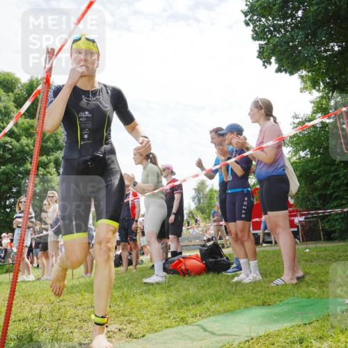 21.06.2026 - 29. Vierlanden-Triathlon LAZAROV Photography http://msf.ph/oto/9861406 21.06.2026 13:11:20 Schwimmen 1151, 1155, 1157 meine-sportfotos.de