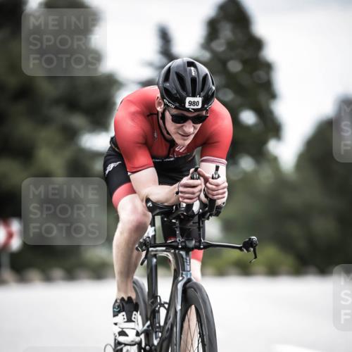 21.06.2026 - 29. Vierlanden-Triathlon H.Heesch http://msf.ph/oto/9861410 21.06.2026 12:08:49 Radfahren 939, 980 meine-sportfotos.de