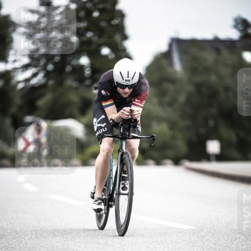 21.06.2026 - 29. Vierlanden-Triathlon H.Heesch http://msf.ph/oto/9861451 21.06.2026 12:08:58 Radfahren 932, 940 meine-sportfotos.de