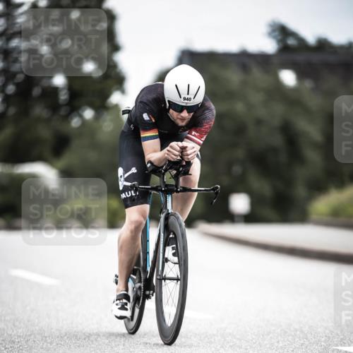 21.06.2026 - 29. Vierlanden-Triathlon H.Heesch http://msf.ph/oto/9861460 21.06.2026 12:08:59 Radfahren 832, 932, 940 meine-sportfotos.de