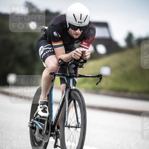 21.06.2026 - 29. Vierlanden-Triathlon H.Heesch http://msf.ph/oto/9861479 21.06.2026 12:08:59 Radfahren 832, 932, 940 meine-sportfotos.de