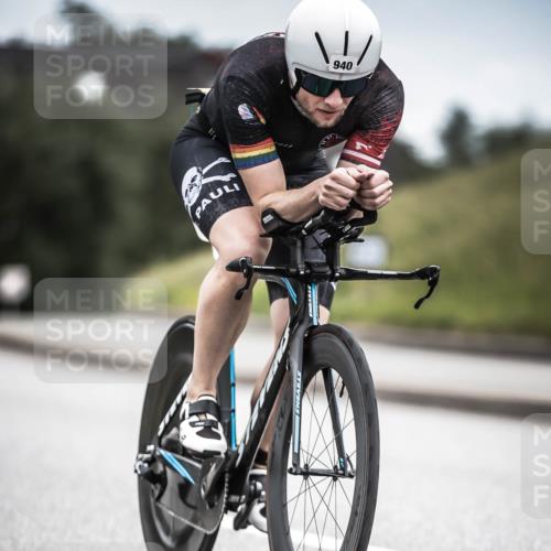 21.06.2026 - 29. Vierlanden-Triathlon H.Heesch http://msf.ph/oto/9861482 21.06.2026 12:08:59 Radfahren 832, 932, 940 meine-sportfotos.de