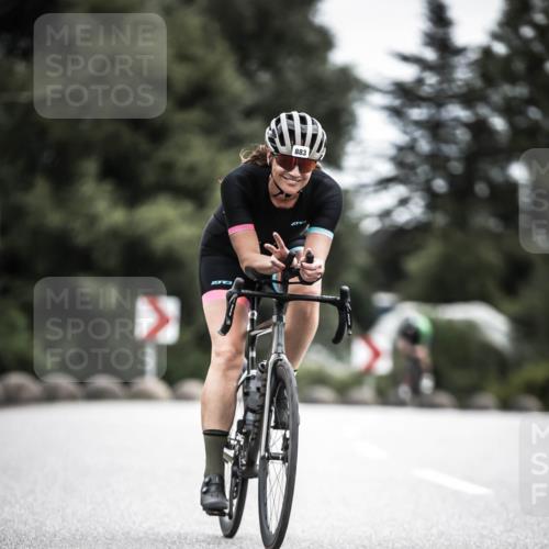 21.06.2026 - 29. Vierlanden-Triathlon H.Heesch http://msf.ph/oto/9861530 21.06.2026 12:09:13 Radfahren 883, 929 meine-sportfotos.de