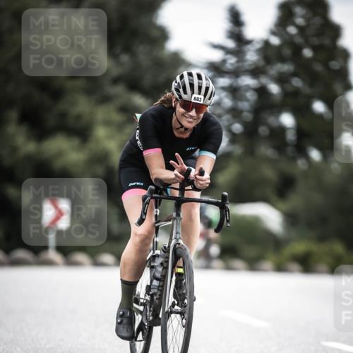 21.06.2026 - 29. Vierlanden-Triathlon H.Heesch http://msf.ph/oto/9861536 21.06.2026 12:09:13 Radfahren 883, 929 meine-sportfotos.de