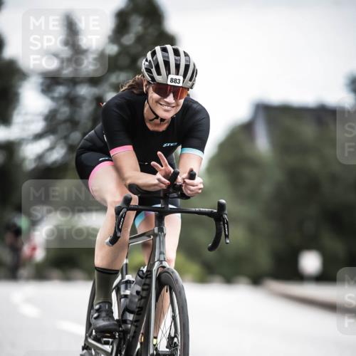 21.06.2026 - 29. Vierlanden-Triathlon H.Heesch http://msf.ph/oto/9861552 21.06.2026 12:09:13 Radfahren 883, 929 meine-sportfotos.de
