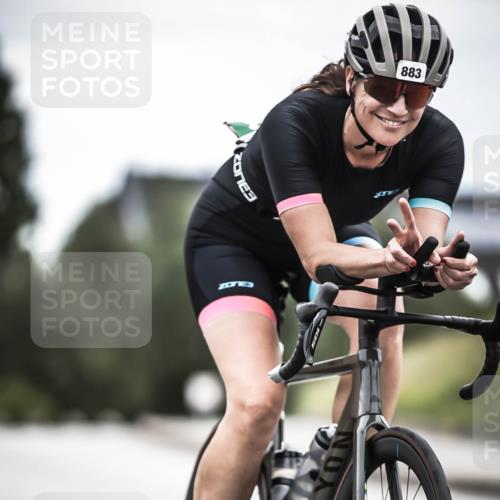 21.06.2026 - 29. Vierlanden-Triathlon H.Heesch http://msf.ph/oto/9861568 21.06.2026 12:09:13 Radfahren 883, 929 meine-sportfotos.de
