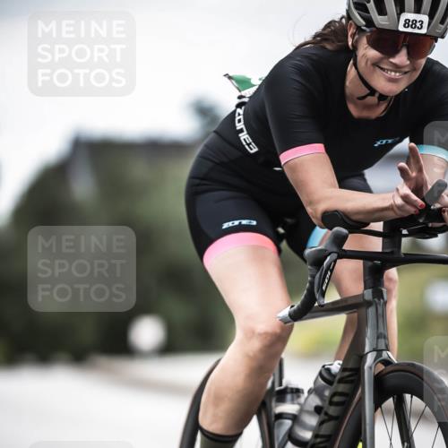 21.06.2026 - 29. Vierlanden-Triathlon H.Heesch http://msf.ph/oto/9861570 21.06.2026 12:09:13 Radfahren 883, 929 meine-sportfotos.de