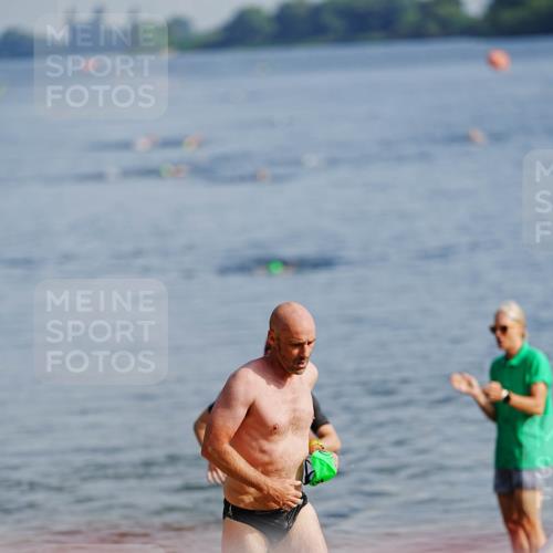 21.06.2026 - 29. Vierlanden-Triathlon LAZAROV Photography http://msf.ph/oto/9861575 21.06.2026 08:59:10 Schwimmen 168, 229, 242 meine-sportfotos.de