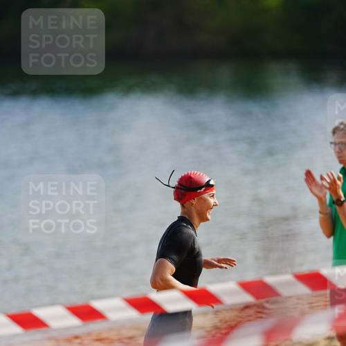 21.06.2026 - 29. Vierlanden-Triathlon LAZAROV Photography http://msf.ph/oto/9861592 21.06.2026 08:59:14 Schwimmen 168, 242 meine-sportfotos.de