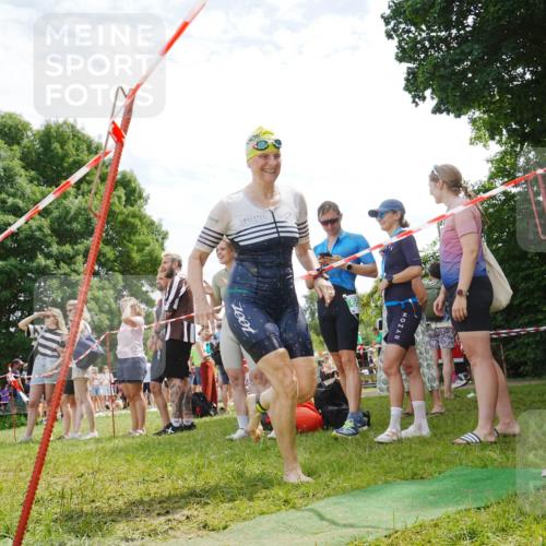 21.06.2026 - 29. Vierlanden-Triathlon LAZAROV Photography http://msf.ph/oto/9861593 21.06.2026 13:12:16 Schwimmen 1115, 1152, 1159 meine-sportfotos.de