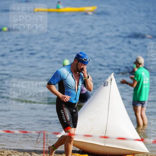21.06.2026 - 29. Vierlanden-Triathlon LAZAROV Photography http://msf.ph/oto/9861601 21.06.2026 09:00:37 Schwimmen 183 meine-sportfotos.de