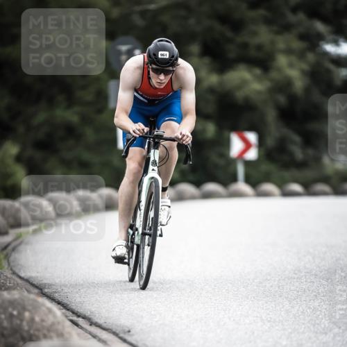 21.06.2026 - 29. Vierlanden-Triathlon H.Heesch http://msf.ph/oto/9861623 21.06.2026 12:09:28 Radfahren 872, 961 meine-sportfotos.de