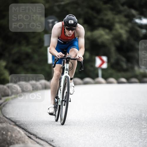 21.06.2026 - 29. Vierlanden-Triathlon H.Heesch http://msf.ph/oto/9861626 21.06.2026 12:09:28 Radfahren 872, 961 meine-sportfotos.de
