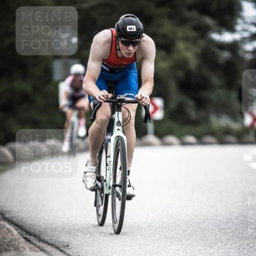 21.06.2026 - 29. Vierlanden-Triathlon H.Heesch http://msf.ph/oto/9861635 21.06.2026 12:09:28 Radfahren 872, 961 meine-sportfotos.de