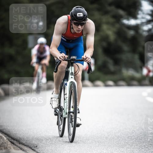 21.06.2026 - 29. Vierlanden-Triathlon H.Heesch http://msf.ph/oto/9861637 21.06.2026 12:09:28 Radfahren 872, 961 meine-sportfotos.de
