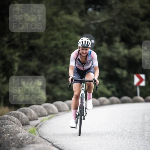 21.06.2026 - 29. Vierlanden-Triathlon H.Heesch http://msf.ph/oto/9861647 21.06.2026 12:09:30 Radfahren 872, 961 meine-sportfotos.de