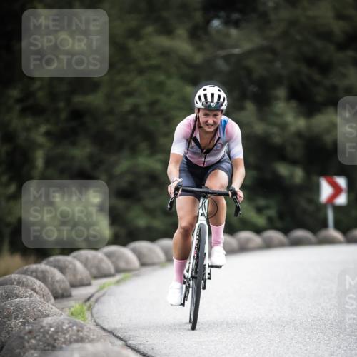 21.06.2026 - 29. Vierlanden-Triathlon H.Heesch http://msf.ph/oto/9861652 21.06.2026 12:09:30 Radfahren 872, 961 meine-sportfotos.de