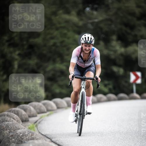 21.06.2026 - 29. Vierlanden-Triathlon H.Heesch http://msf.ph/oto/9861655 21.06.2026 12:09:30 Radfahren 872, 961 meine-sportfotos.de