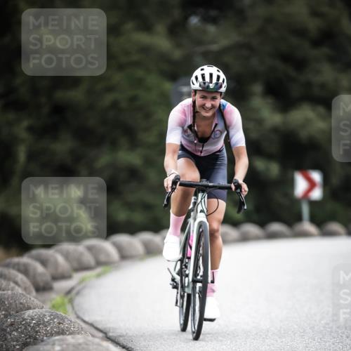 21.06.2026 - 29. Vierlanden-Triathlon H.Heesch http://msf.ph/oto/9861664 21.06.2026 12:09:30 Radfahren 872, 961 meine-sportfotos.de