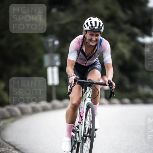 21.06.2026 - 29. Vierlanden-Triathlon H.Heesch http://msf.ph/oto/9861684 21.06.2026 12:09:31 Radfahren 872, 961 meine-sportfotos.de