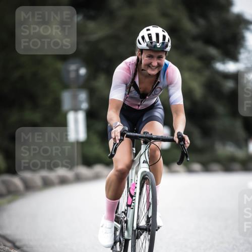 21.06.2026 - 29. Vierlanden-Triathlon H.Heesch http://msf.ph/oto/9861687 21.06.2026 12:09:31 Radfahren 872, 961 meine-sportfotos.de
