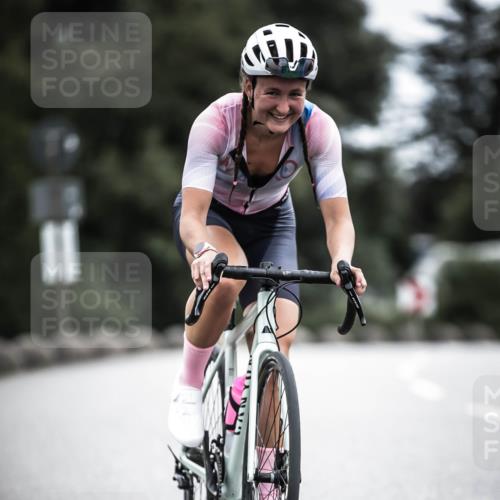 21.06.2026 - 29. Vierlanden-Triathlon H.Heesch http://msf.ph/oto/9861694 21.06.2026 12:09:31 Radfahren 872, 961 meine-sportfotos.de