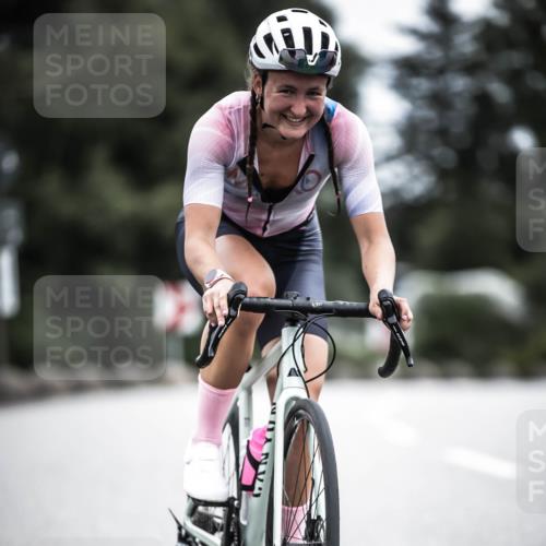21.06.2026 - 29. Vierlanden-Triathlon H.Heesch http://msf.ph/oto/9861699 21.06.2026 12:09:31 Radfahren 872, 961 meine-sportfotos.de