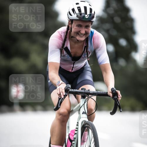21.06.2026 - 29. Vierlanden-Triathlon H.Heesch http://msf.ph/oto/9861707 21.06.2026 12:09:31 Radfahren 872, 961 meine-sportfotos.de