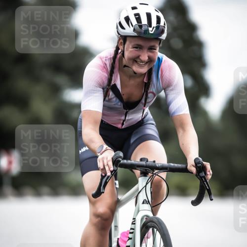 21.06.2026 - 29. Vierlanden-Triathlon H.Heesch http://msf.ph/oto/9861710 21.06.2026 12:09:31 Radfahren 872, 961 meine-sportfotos.de