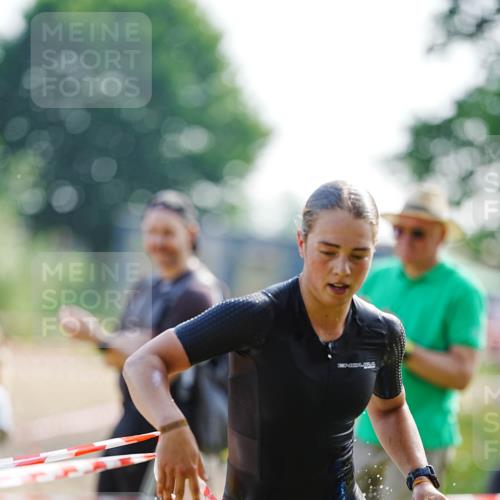 21.06.2026 - 29. Vierlanden-Triathlon LAZAROV Photography http://msf.ph/oto/9861727 21.06.2026 09:03:27 Schwimmen 241, 261 meine-sportfotos.de