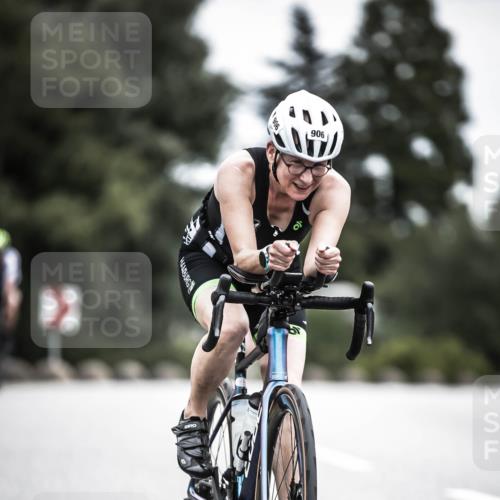 21.06.2026 - 29. Vierlanden-Triathlon H.Heesch http://msf.ph/oto/9861747 21.06.2026 12:09:44 Radfahren 726, 903, 906 meine-sportfotos.de