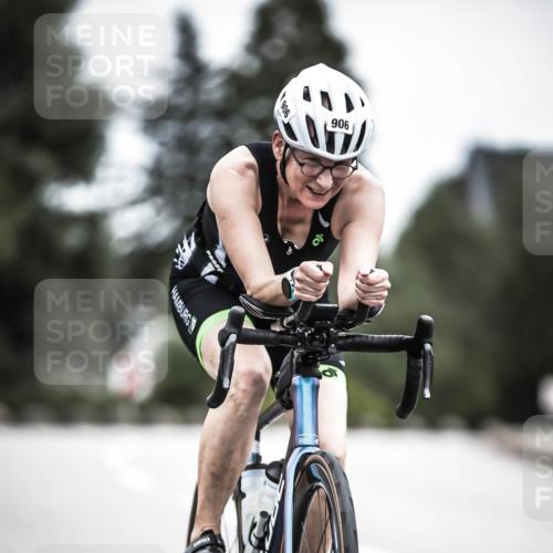 21.06.2026 - 29. Vierlanden-Triathlon H.Heesch http://msf.ph/oto/9861759 21.06.2026 12:09:44 Radfahren 726, 903, 906 meine-sportfotos.de