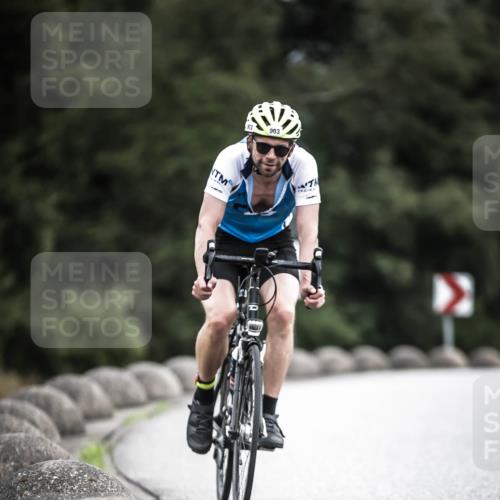 21.06.2026 - 29. Vierlanden-Triathlon H.Heesch http://msf.ph/oto/9861783 21.06.2026 12:09:47 Radfahren 903, 906 meine-sportfotos.de