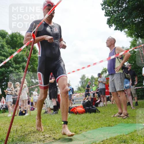 21.06.2026 - 29. Vierlanden-Triathlon LAZAROV Photography http://msf.ph/oto/9861786 21.06.2026 13:23:35 Schwimmen 1197 meine-sportfotos.de