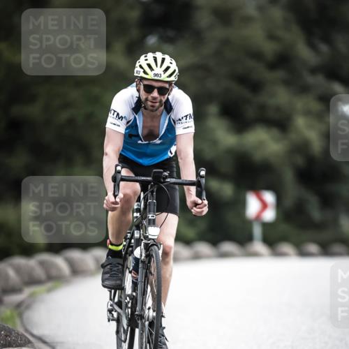 21.06.2026 - 29. Vierlanden-Triathlon H.Heesch http://msf.ph/oto/9861792 21.06.2026 12:09:47 Radfahren 903, 906 meine-sportfotos.de
