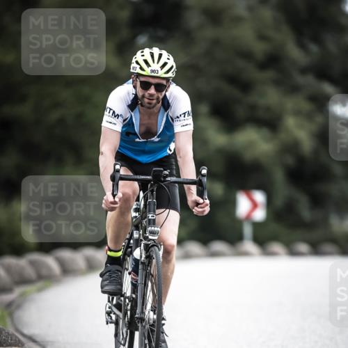 21.06.2026 - 29. Vierlanden-Triathlon H.Heesch http://msf.ph/oto/9861795 21.06.2026 12:09:47 Radfahren 903, 906 meine-sportfotos.de