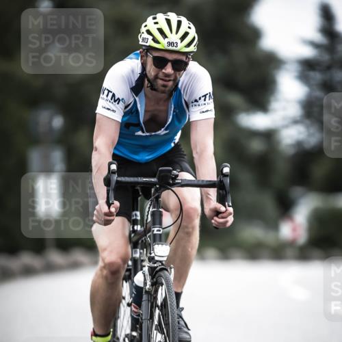 21.06.2026 - 29. Vierlanden-Triathlon H.Heesch http://msf.ph/oto/9861813 21.06.2026 12:09:47 Radfahren 903, 906 meine-sportfotos.de