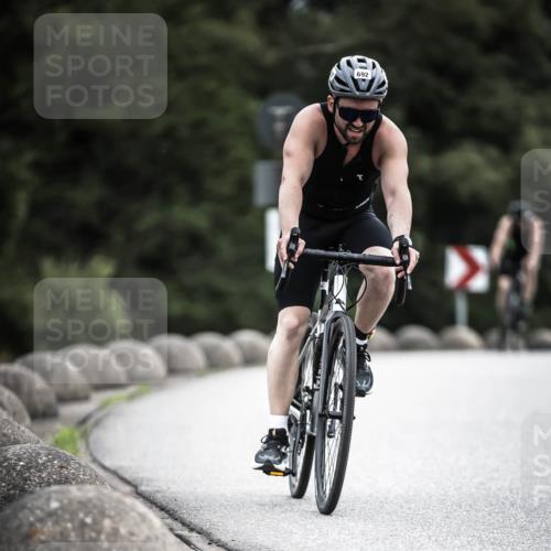 21.06.2026 - 29. Vierlanden-Triathlon H.Heesch http://msf.ph/oto/9861836 21.06.2026 12:10:02 Radfahren 650, 692, 699, 745, 788 meine-sportfotos.de