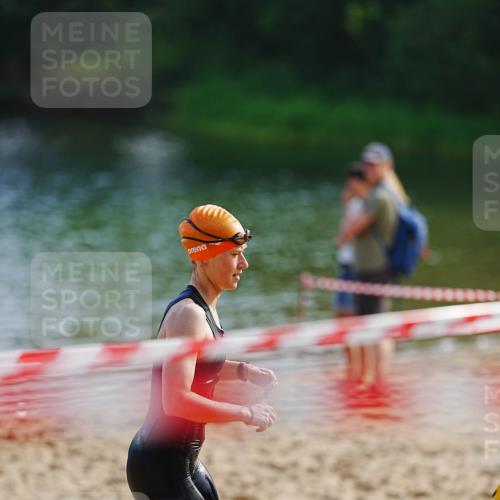 21.06.2026 - 29. Vierlanden-Triathlon LAZAROV Photography http://msf.ph/oto/9861846 21.06.2026 09:05:53 Schwimmen 299 meine-sportfotos.de