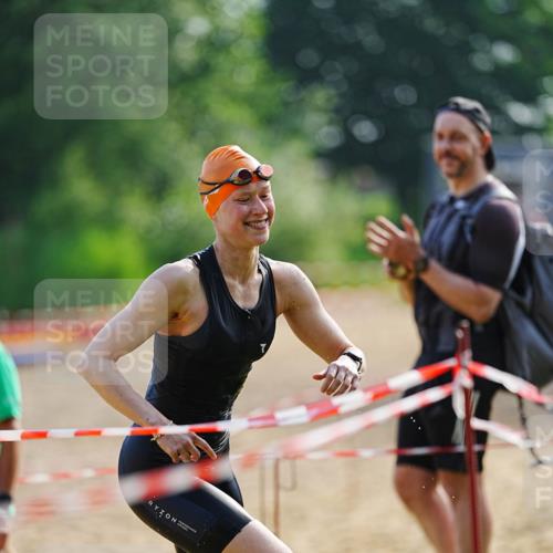 21.06.2026 - 29. Vierlanden-Triathlon LAZAROV Photography http://msf.ph/oto/9861849 21.06.2026 09:05:54 Schwimmen 299 meine-sportfotos.de