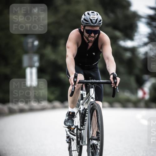 21.06.2026 - 29. Vierlanden-Triathlon H.Heesch http://msf.ph/oto/9861857 21.06.2026 12:10:02 Radfahren 650, 692, 699, 745, 788 meine-sportfotos.de