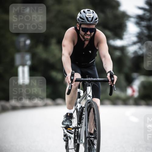 21.06.2026 - 29. Vierlanden-Triathlon H.Heesch http://msf.ph/oto/9861861 21.06.2026 12:10:02 Radfahren 650, 692, 699, 745, 788 meine-sportfotos.de