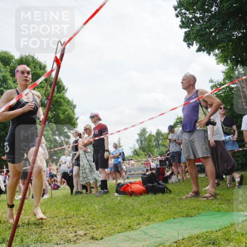 21.06.2026 - 29. Vierlanden-Triathlon LAZAROV Photography http://msf.ph/oto/9861864 21.06.2026 13:23:54 Schwimmen 1191, 1207, 1218 meine-sportfotos.de