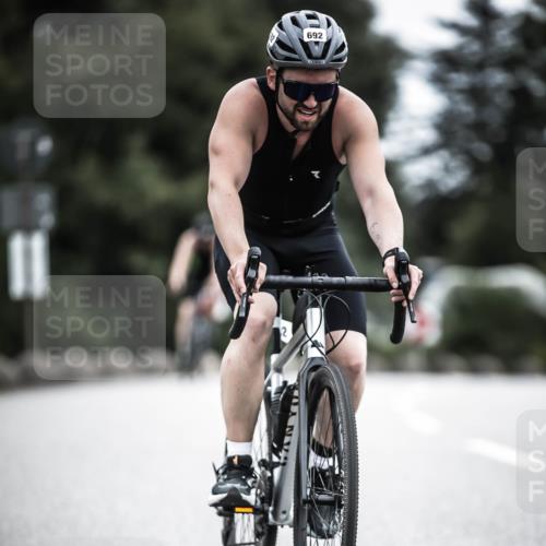 21.06.2026 - 29. Vierlanden-Triathlon H.Heesch http://msf.ph/oto/9861867 21.06.2026 12:10:02 Radfahren 650, 692, 699, 745, 788 meine-sportfotos.de