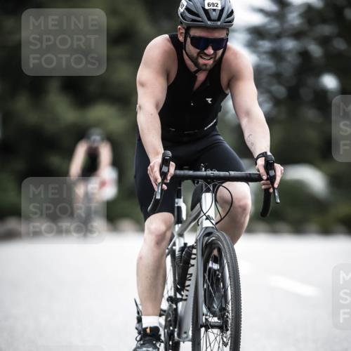 21.06.2026 - 29. Vierlanden-Triathlon H.Heesch http://msf.ph/oto/9861874 21.06.2026 12:10:02 Radfahren 650, 692, 699, 745, 788 meine-sportfotos.de